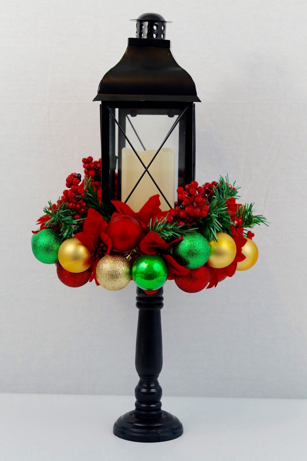 Easy DIY Christmas Ornament Centerpiece For The Perfect Tablescape