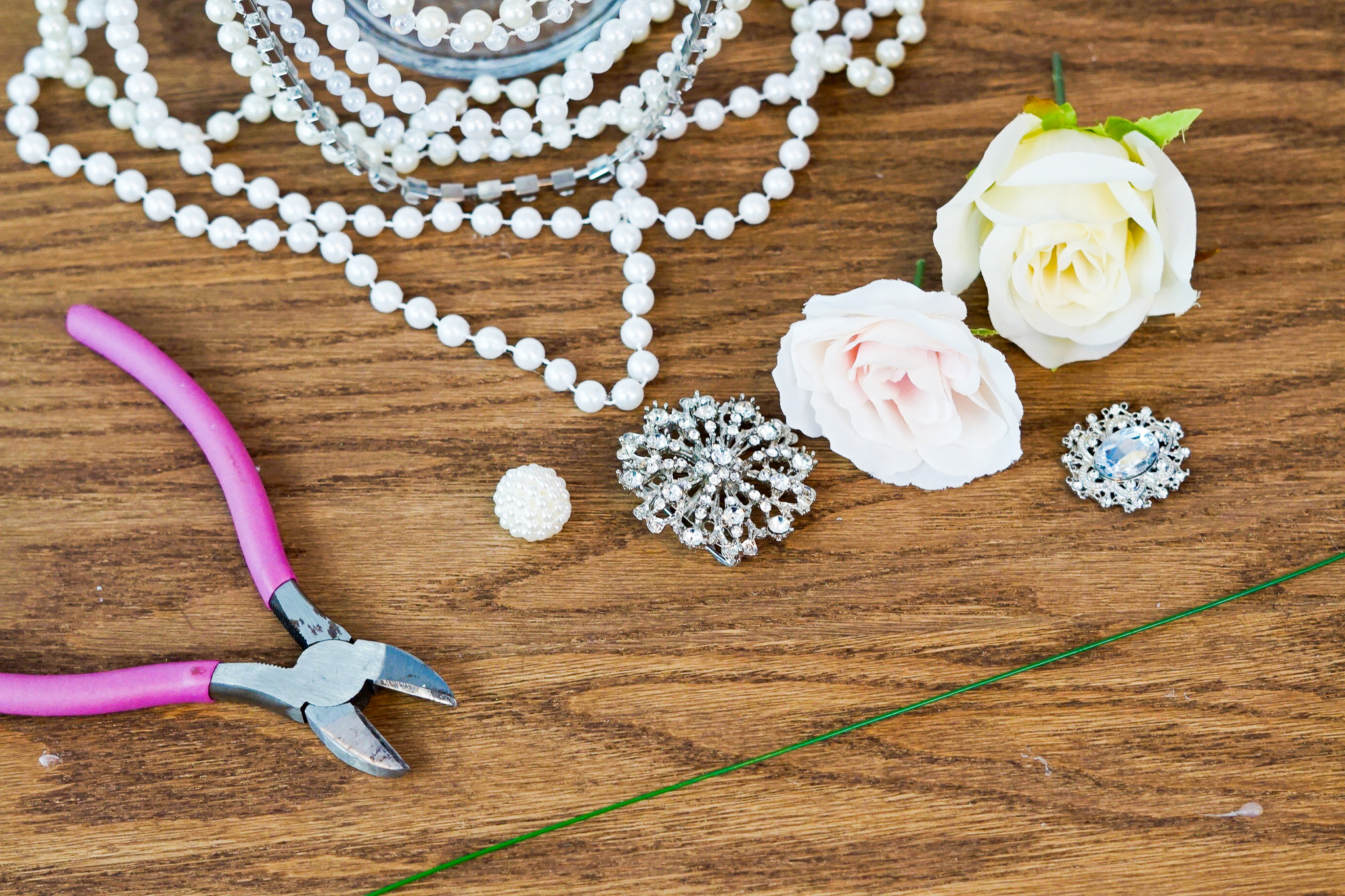 DIY Elegant Brooch and Pearl Cascading Bridal Bouquet
