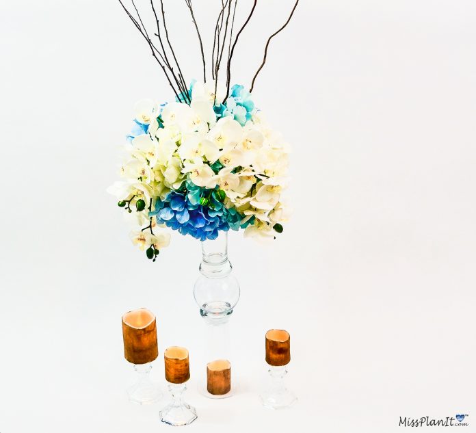 How To Make An Amazingly Stunning Beach Wedding Centerpiece