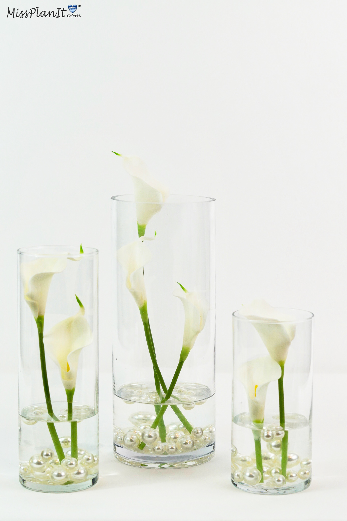 Elegant Pearl and Calla Lily Wedding Centerpiece