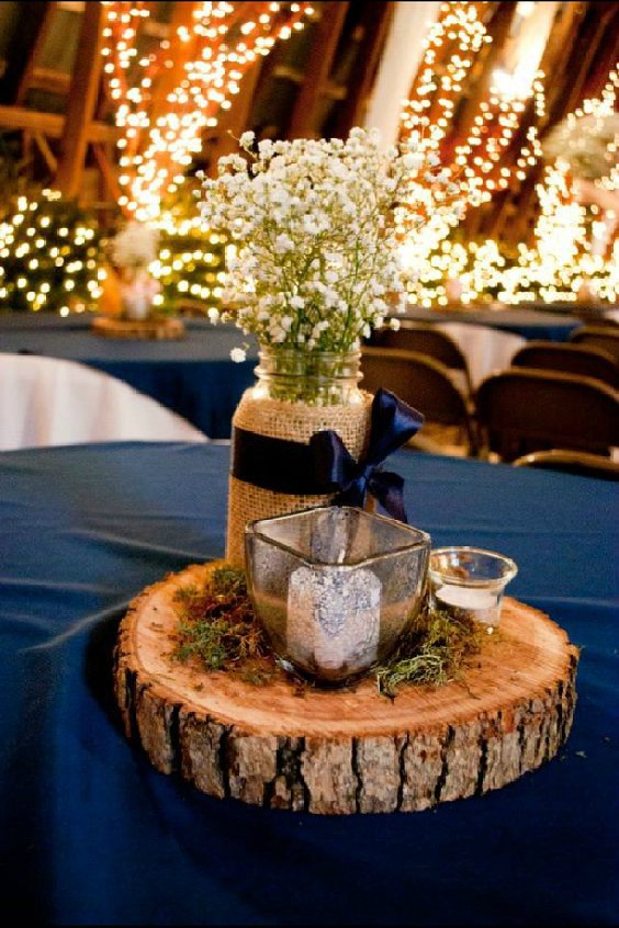 10 Beautiful Mason Jar Wedding Centerpieces on a Budget